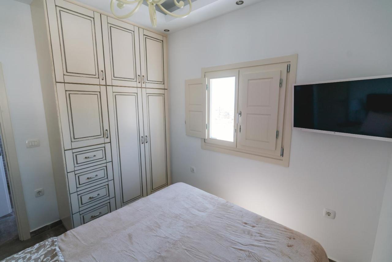Lux House With Outdoor Jacuzzi And Sea View In Santorini Apartment Emporio  ภายนอก รูปภาพ