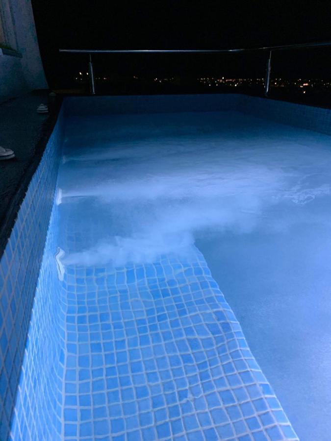Lux House With Outdoor Jacuzzi And Sea View In Santorini Apartment Emporio  ภายนอก รูปภาพ